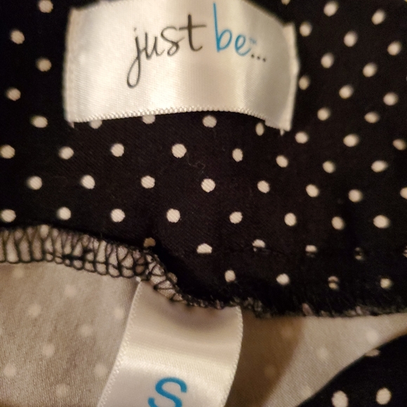 Capri Pants - Picture 2 of 2